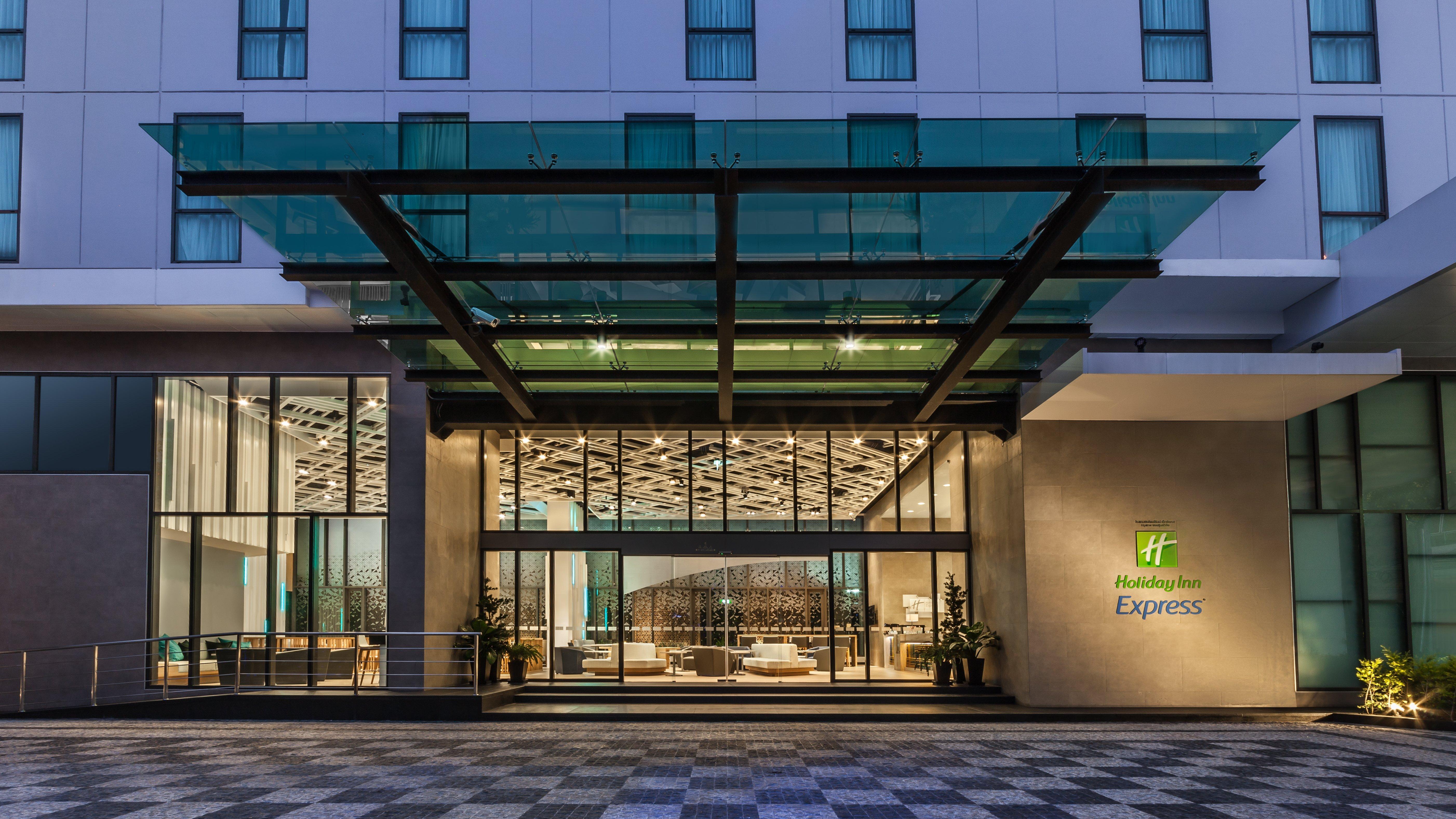 Holiday Inn Express Bangkok Soi Soonvijai By Ihg Luaran gambar