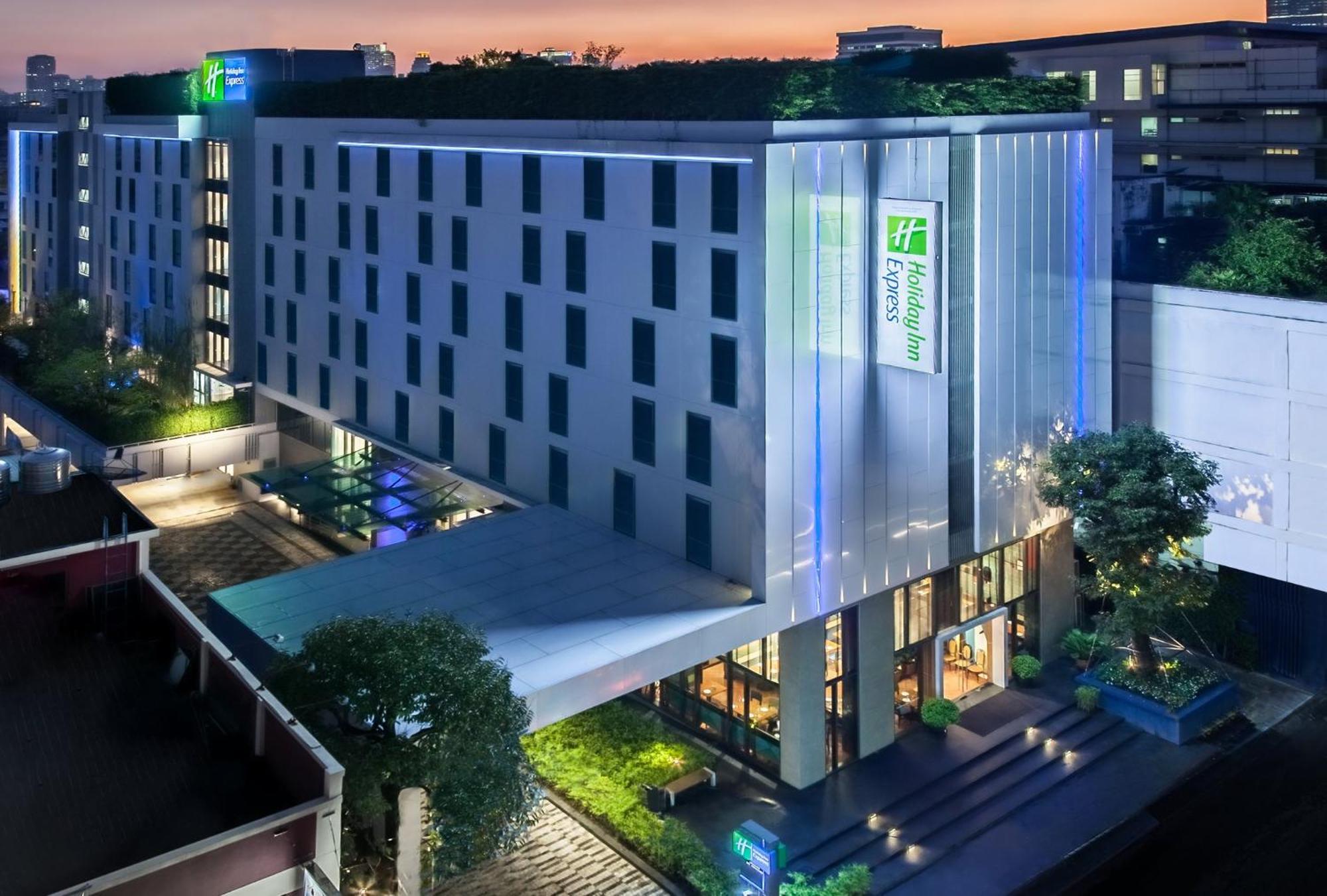 Holiday Inn Express Bangkok Soi Soonvijai By Ihg Luaran gambar