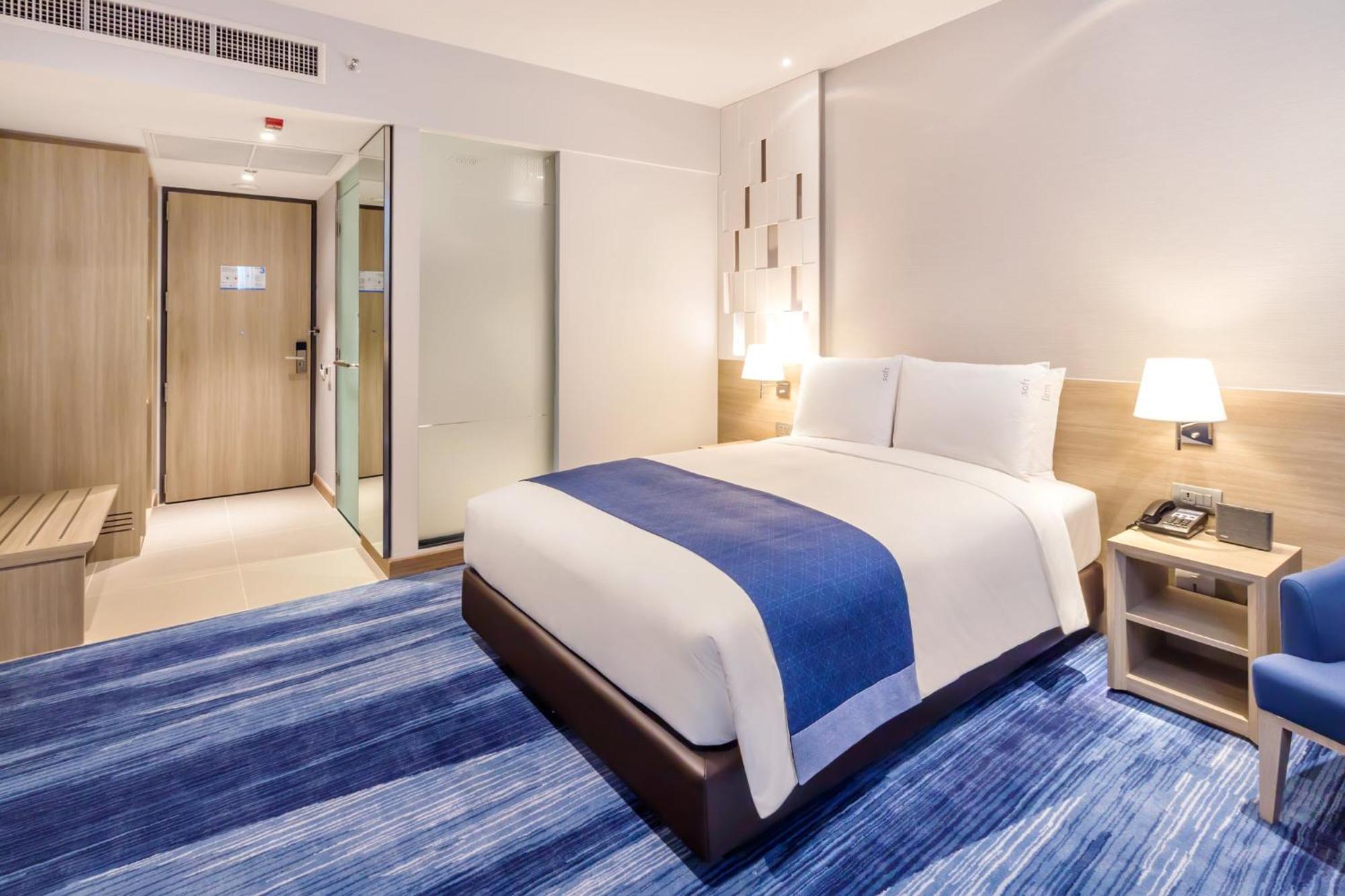 Holiday Inn Express Bangkok Soi Soonvijai By Ihg Luaran gambar